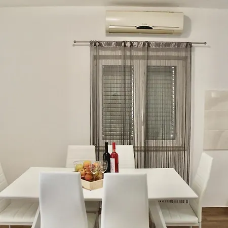 Cosy With Big Terrace In * Orebić